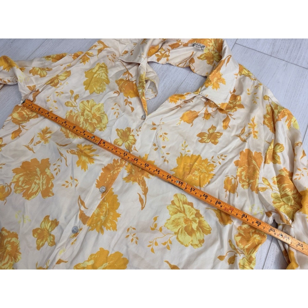 Free People Silk Button Down Shirt Sz S‎ Floral Yellow Open Back - Picture 8 of 9